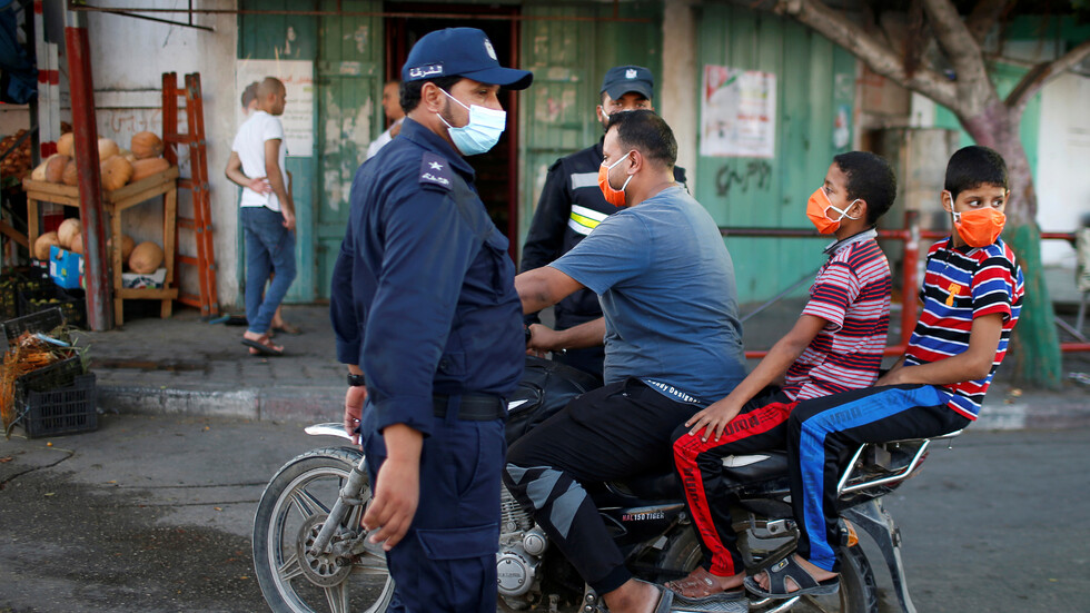 تقرير: إسرائيل تستعين بقطر لمنع التصعيد على حدود غزة