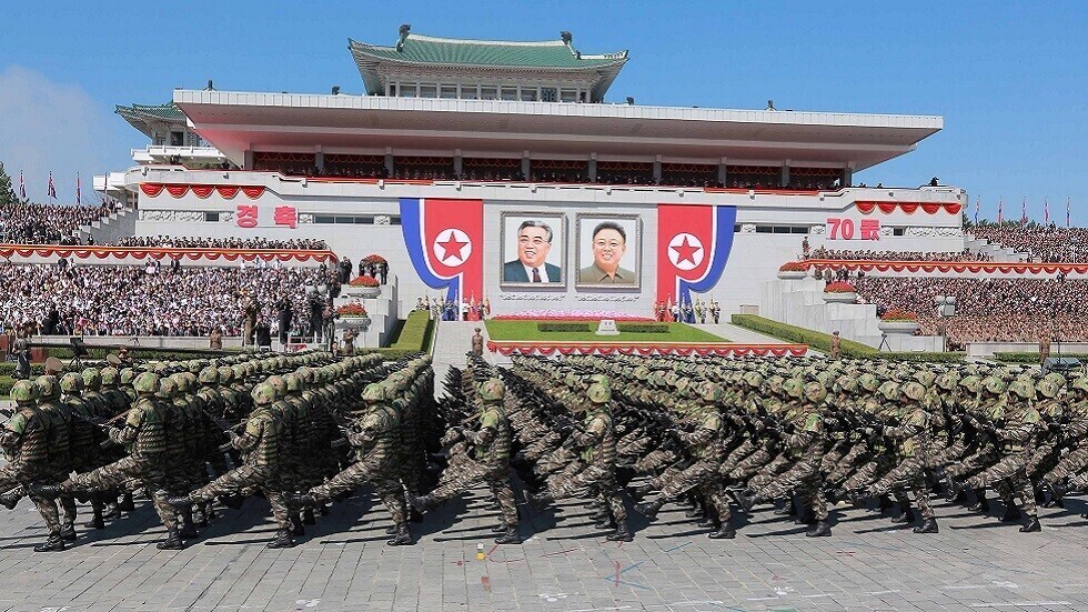 سيئول: كوريا الشمالية نظمت على ما يبدو عرضا عسكريا