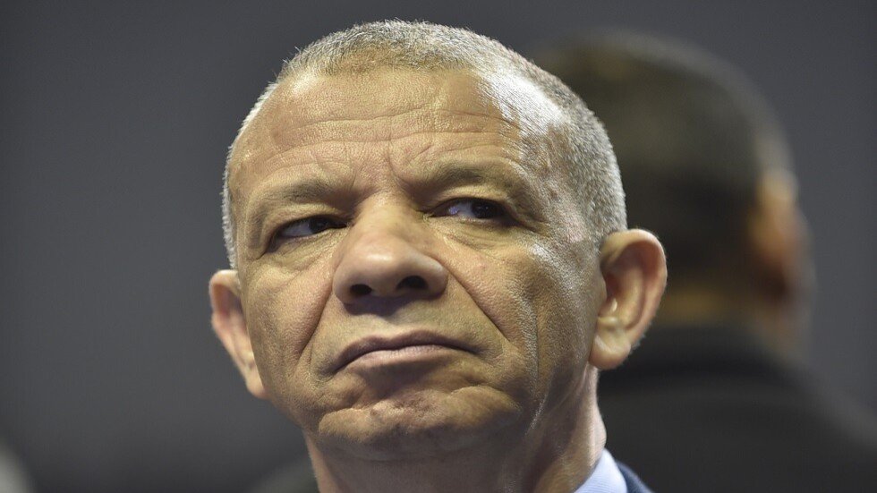 الجزائر.. رئيس حزب سياسي يتعهد بالتنحي إذا رفض الشعب تعديل الدستور (فيديو)