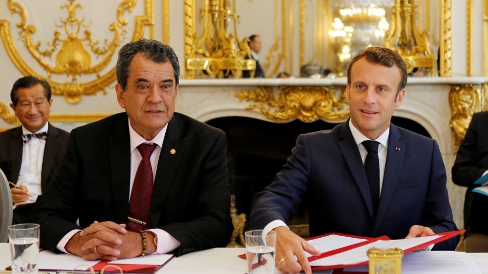 إصابة رئيس بولينيزيا الفرنسية بكورونا بعد يومين من لقائه ماكرون