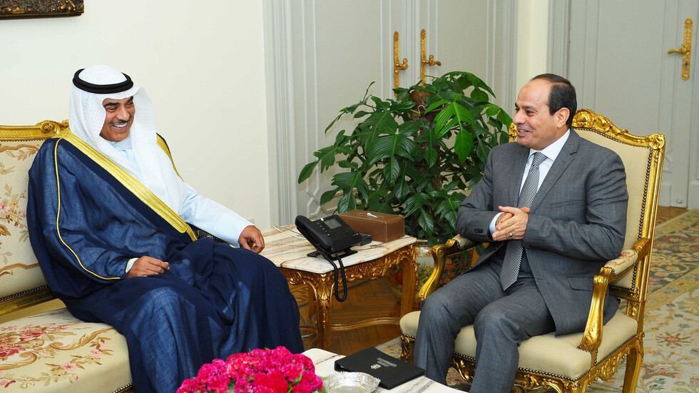 صحيفة: الكويت تسلم 3 مصريين لبلادهم