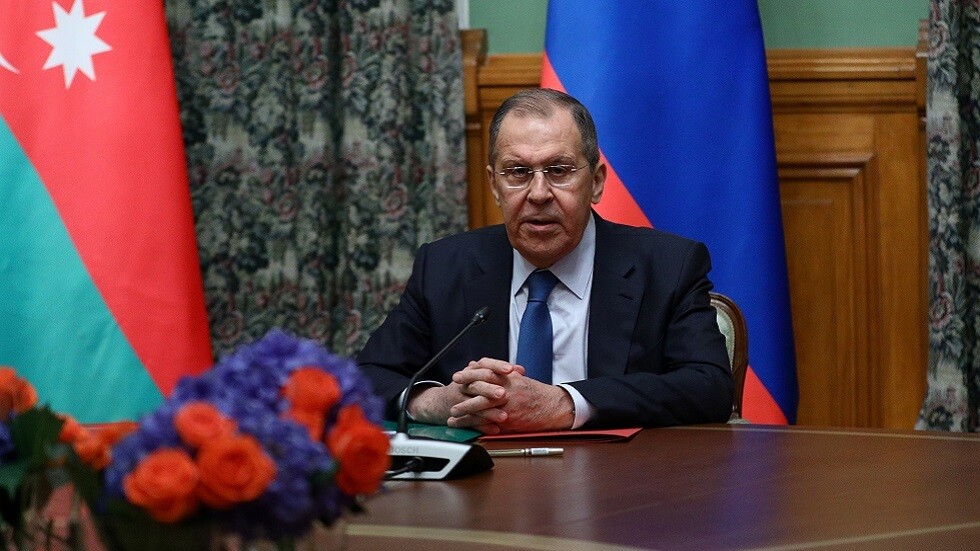 لافروف: لا يوجد التزام كامل بالهدنة في قره باغ ونأمل في تثبيت وقف القتال عبر اتصالاتنا مع الطرفين