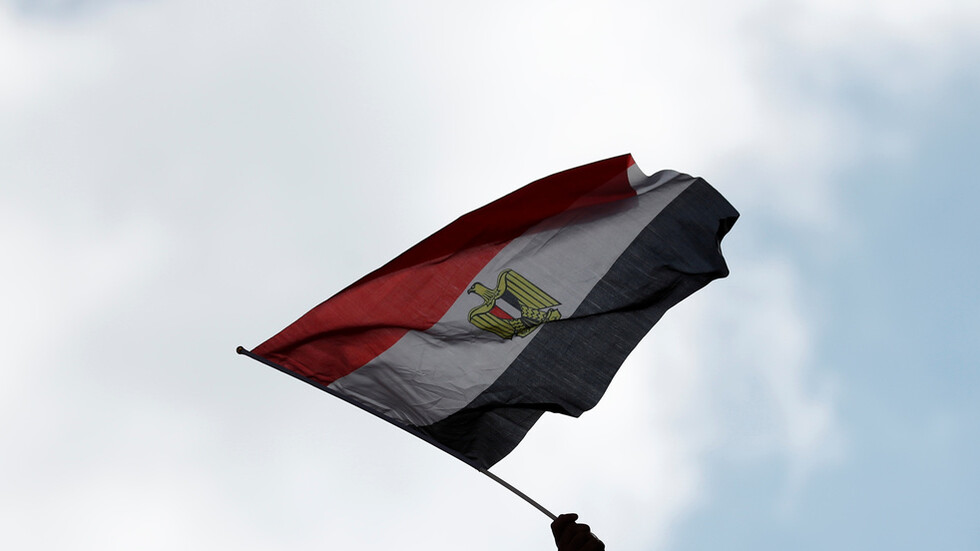 مصر.. انتحار طفلة أدمنت على مشاهدة أفلام الرعب