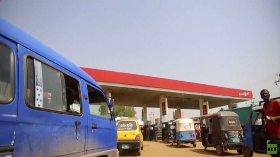 السودان.. تحرير أسعار الوقود وأزمة اقتصادية