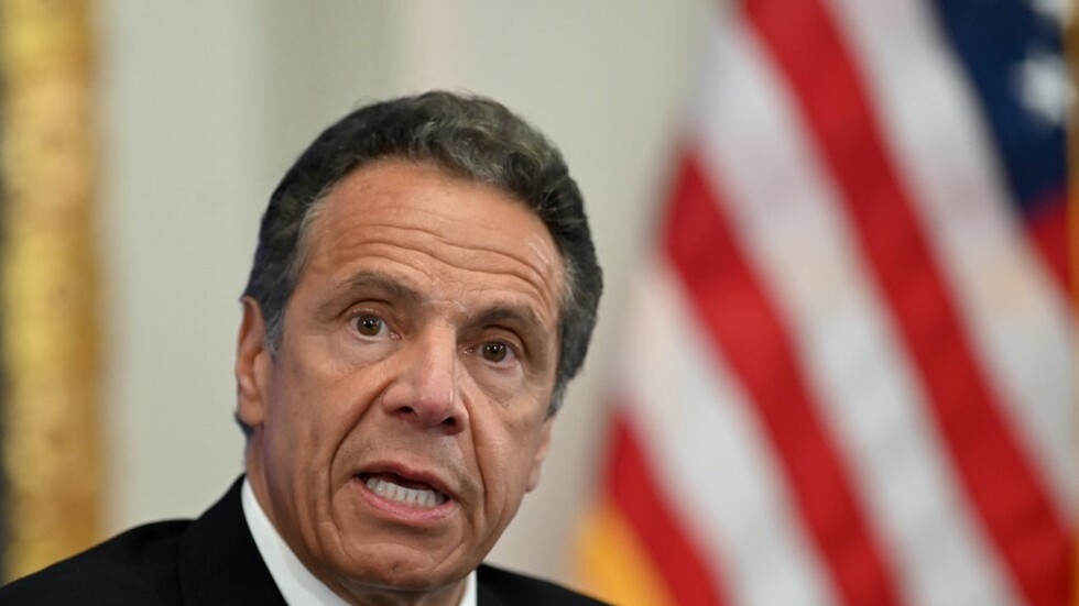 كورونا.. حاكم نيوروك يهدد بحجب الأموال إن لم تطبق لوائح الصحة