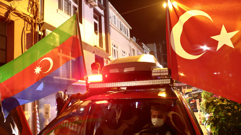 قره باغ: حريق في السافانا