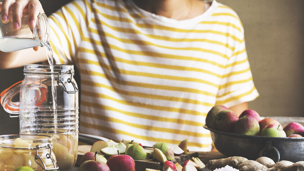 الأطعمة الأربعة لخفض مستويات الكوليسترول في الدم وتقليل المخاطر