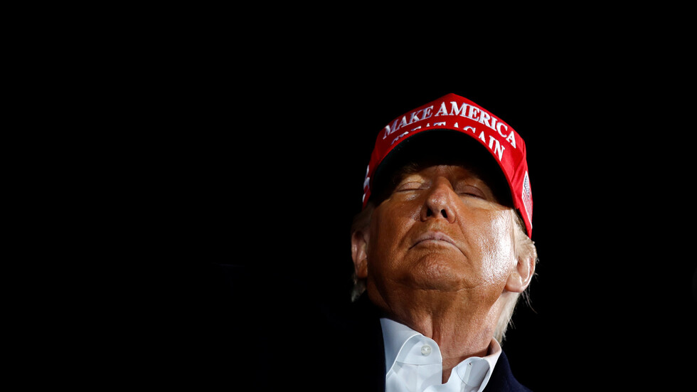 سناتور مقرب من ترامب: لدى الديموقراطيين 