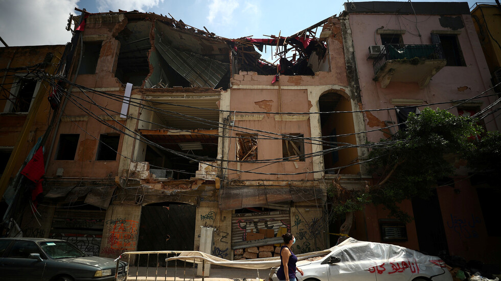 مساعدات نقدية لأكثر من 11500 أسرة متضررة من انفجار بيروت