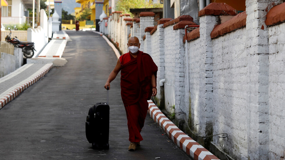 الهند.. 60 ألف إصابة بكورونا خلال 24 ساعة والوفيات اليومية فوق الألف مجددا