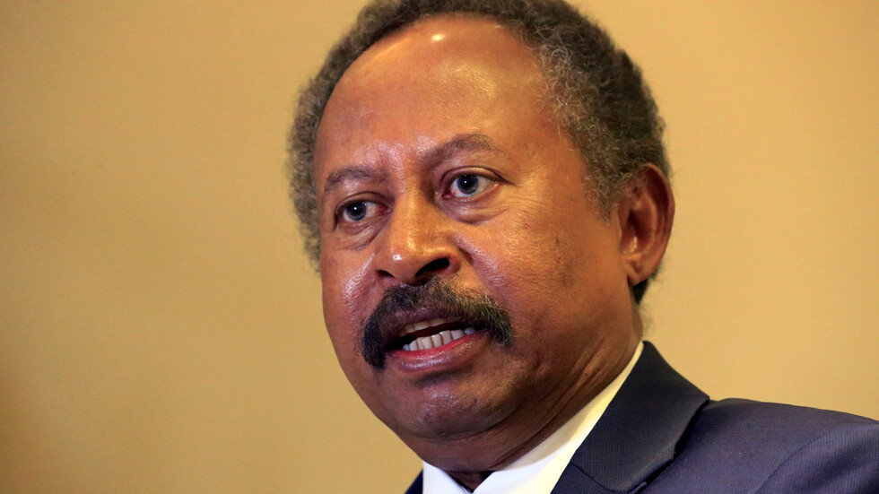 رئيس مجلس الوزراء السوداني يستقبل وفد الجنائية الدولية