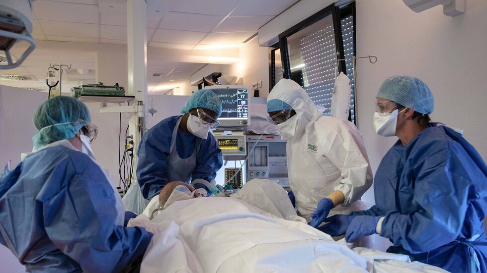 فرنسا.. عدد المصابين بكورونا داخل العناية المركزة يصل إلى أعلى مستوى منذ 5 أشهر