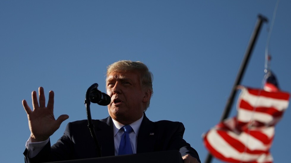 ترامب: سنرفع السودان من قائمة الإرهاب بعد أن تدفع حكومته تعويضات لـ"ضحايا الإرهاب"