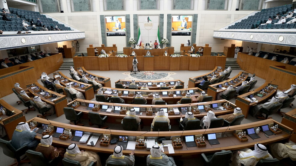 الكويت تؤكد مواصلة المساعي لإنهاء الخلاف الخليجي