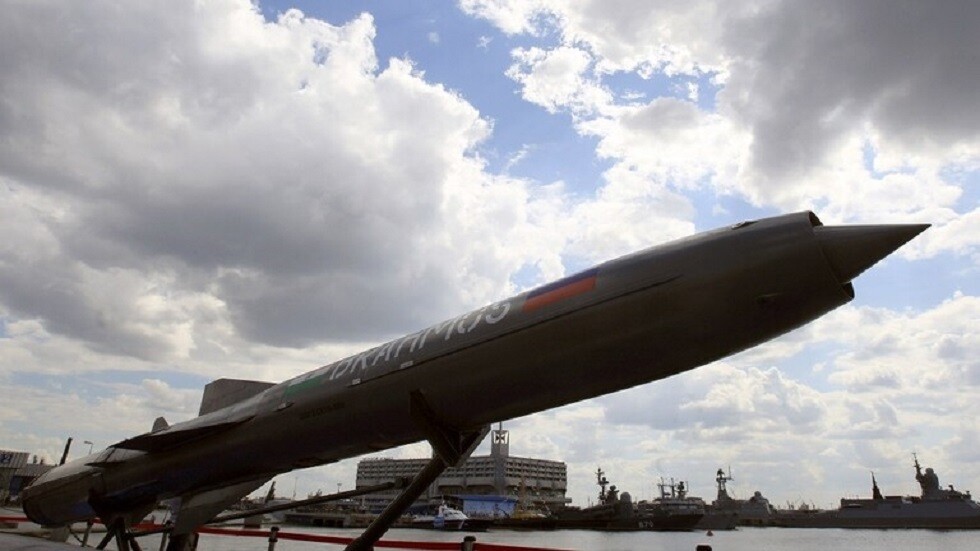 الهند تختبر صاروخ "براموس" البحري