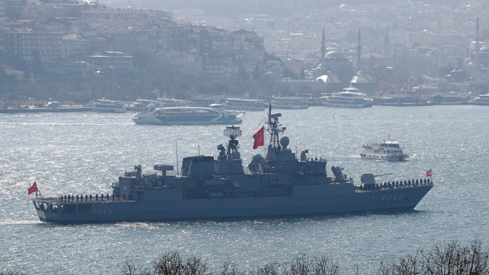 القوات التركية تدرب جنودا ليبيين على القتال تحت الماء (صور)