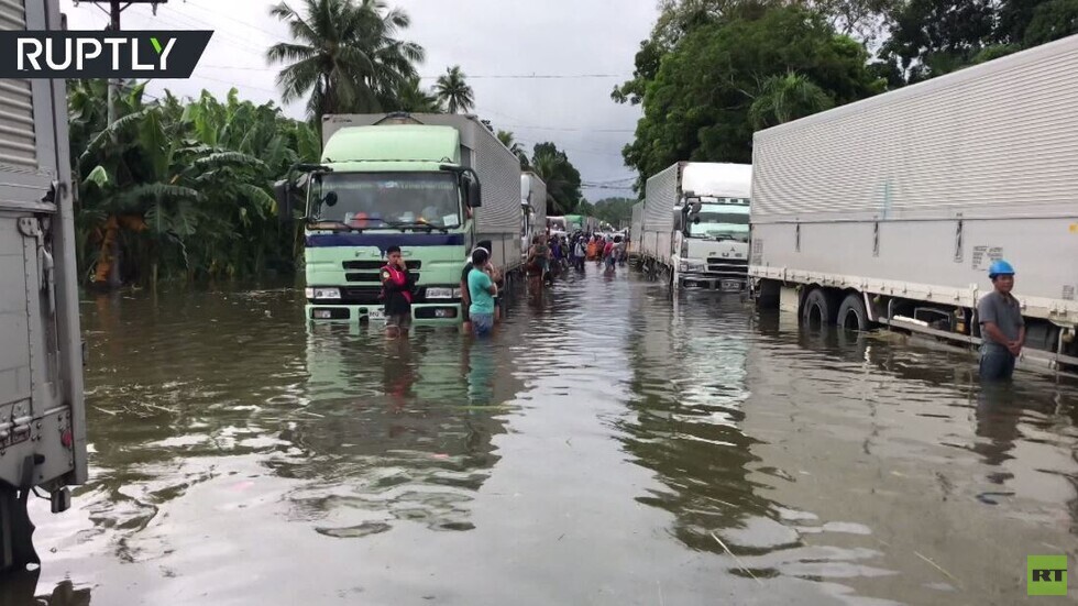 بالفيديو.. فيضانات بعد إعصار في الفلبين