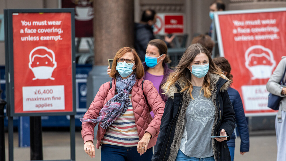 بريطانيا تسجل انخفاضا طفيفا في إصابات كورونا اليومية