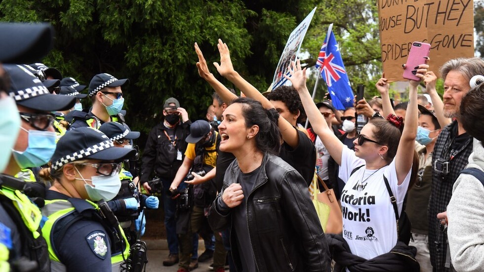 كورونا.. تظاهرات مناهظة للإغلاق في مدينة ملبورن