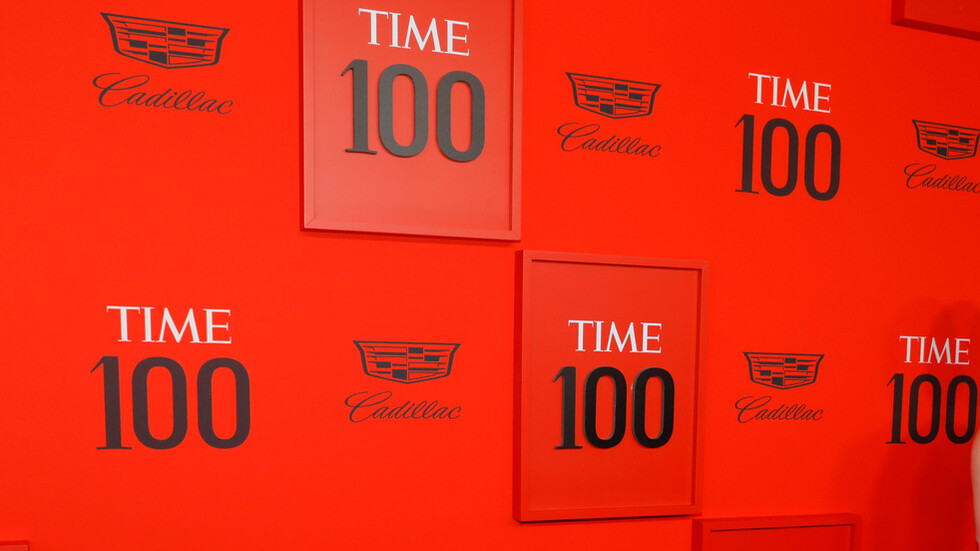 لهذه الأسباب قررت مجلة "تايم" استبدال غلافها لأول مرة منذ 100 عام