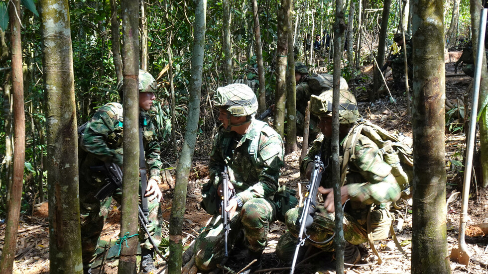 كولومبيا.. مقتل أحد كبار قادة المتمردين