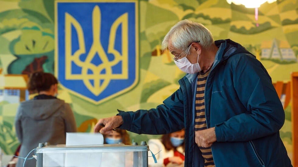 أوكرانيا تعود إلى طريق الانقسام والاضطراب