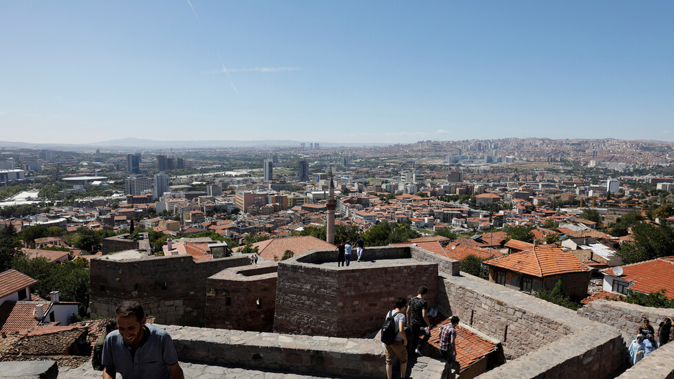 أنقرة تبحث عن حلفاء في حرب قره باغ