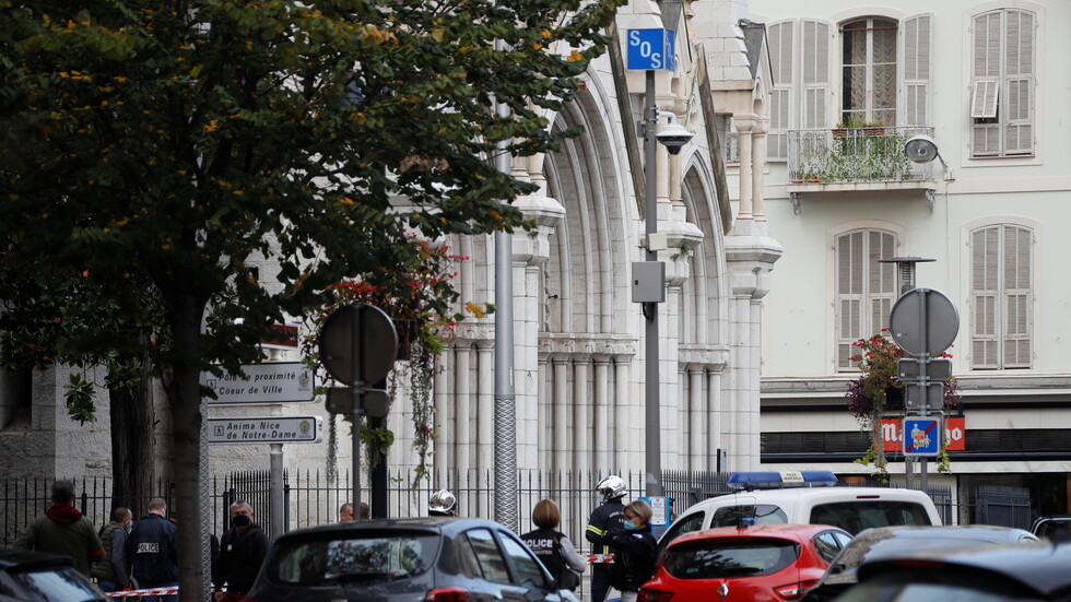 مقتل 3 أشخاص بهجوم بسكين في مدينة نيس الفرنسية