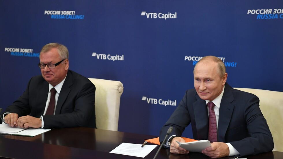 بوتين: الاقتصاد الروسي سيتراجع في 2020 لكنه سينخفض بمستوى أقل مما في دول أخرى