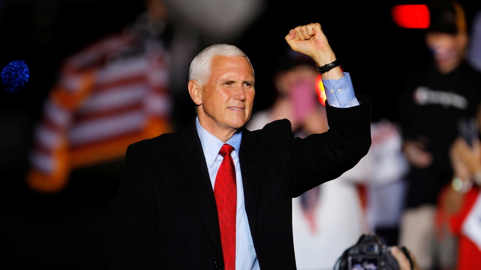 تأكيد سلبية اختبار كورونا لمايك بنس