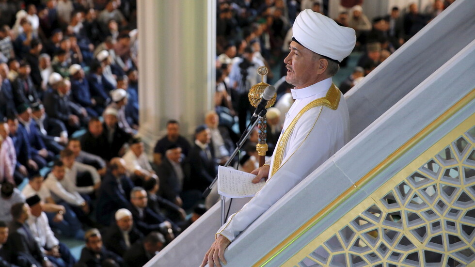 مفتي روسيا: لا يمكن أن تهتز عظمة الإسلام وقداسته بالصور والشتائم والأفلام