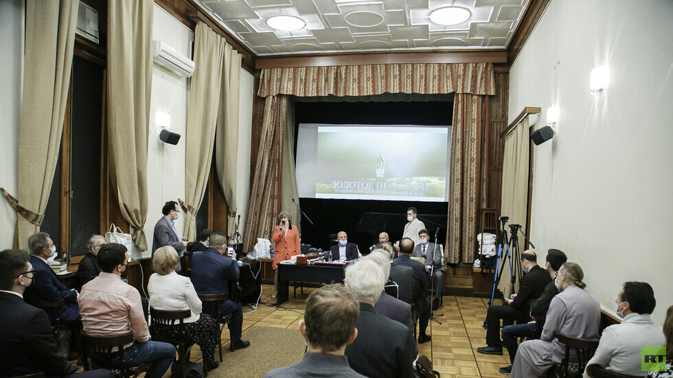 جائزة الريشة الذهبية" احتفالية مختصرة لكنها موفقة