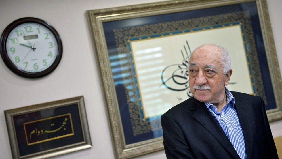 فتح الله غولن يعزي في ضحايا زلزال إزمير