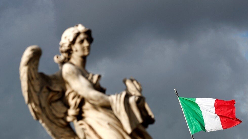 53 ألف دولار مقابل العيش في قرية إيطالية