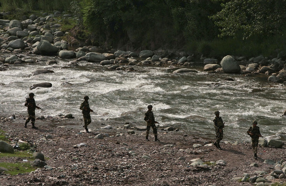 الهند تعلن مقتل 3 جنود بنيران باكستانية في كشمير
