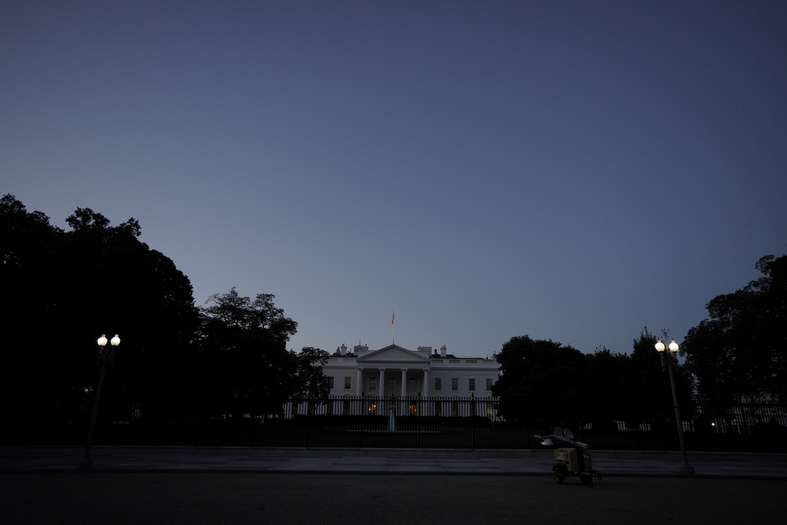 وسائل إعلام: إصابة المزيد من المساعدين في البيت الأبيض بفيروس كورونا