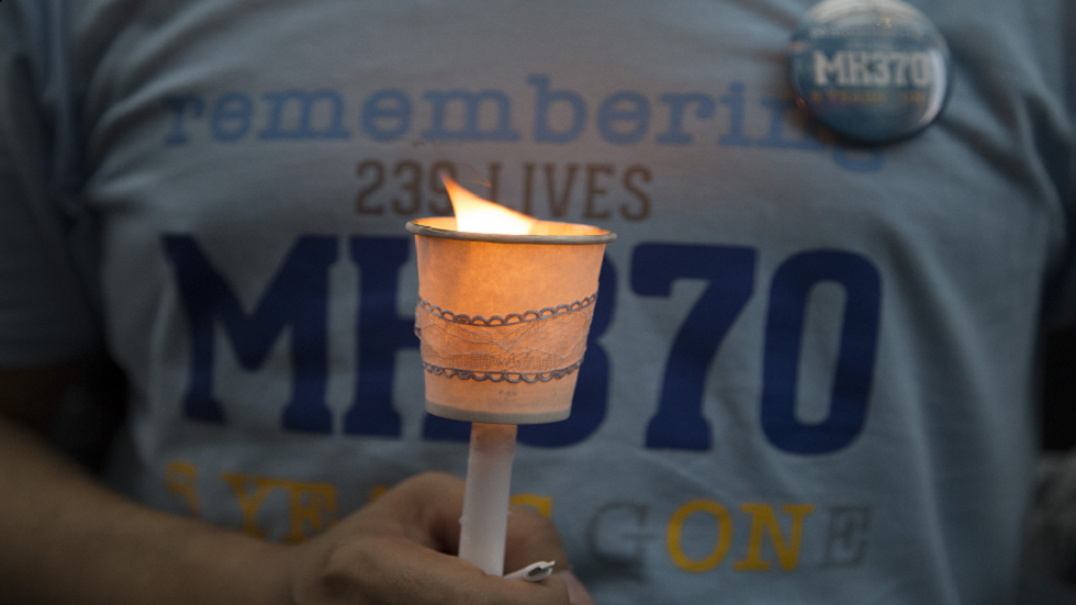 البحث عن MH370 المفقودة يأخذ منعطفا جديدا مع 