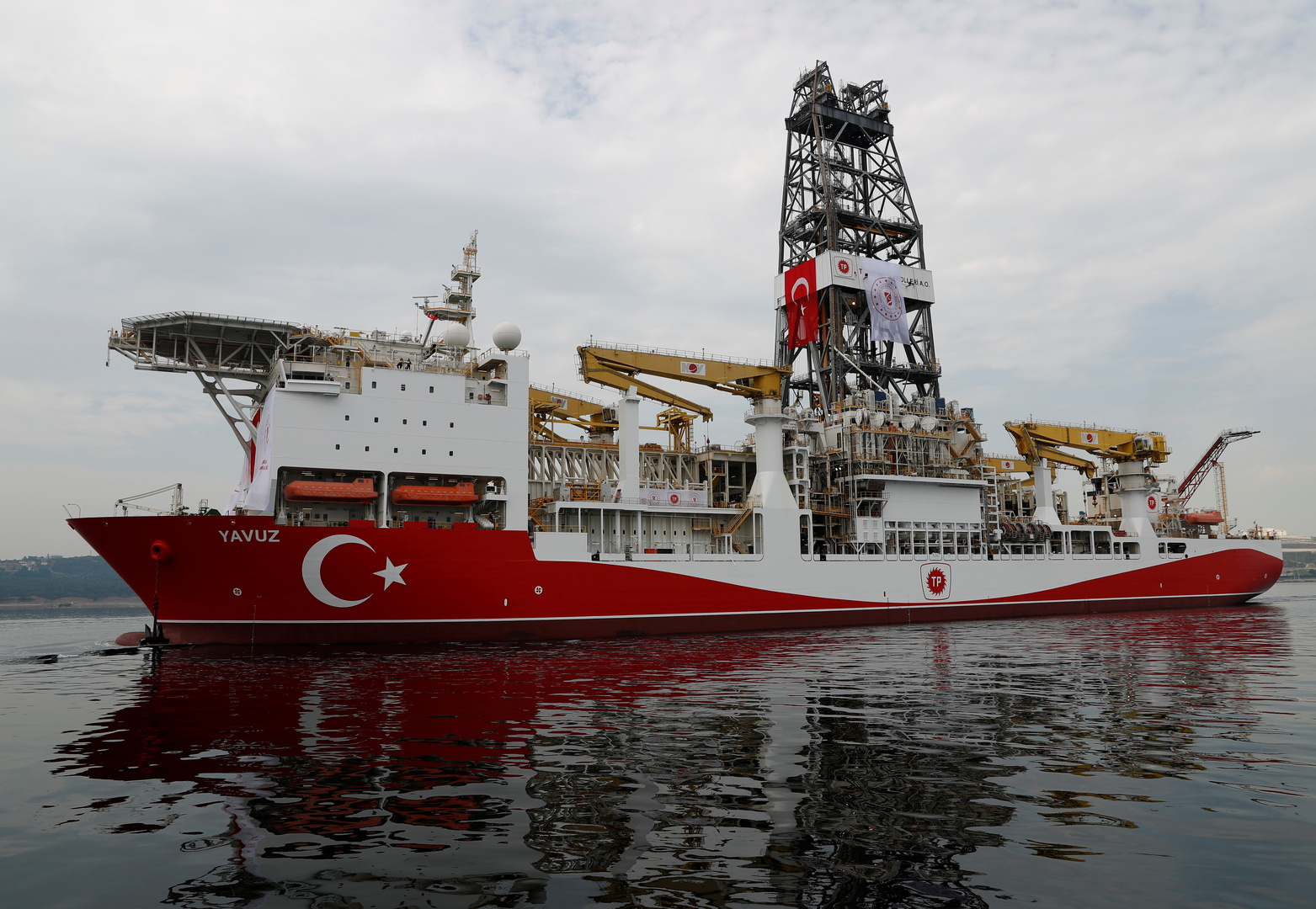 اليونان تدين إعادة تركيا سفينة تنقيب إلى شرق المتوسط وتعتبر ذلك تهديدا مباشرا للسلام