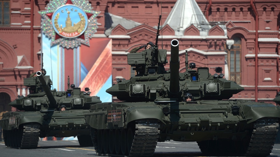 روسيا تطور دباباتها وتزودها بمنظومات حديثة مضادة للألغام والصواريخ