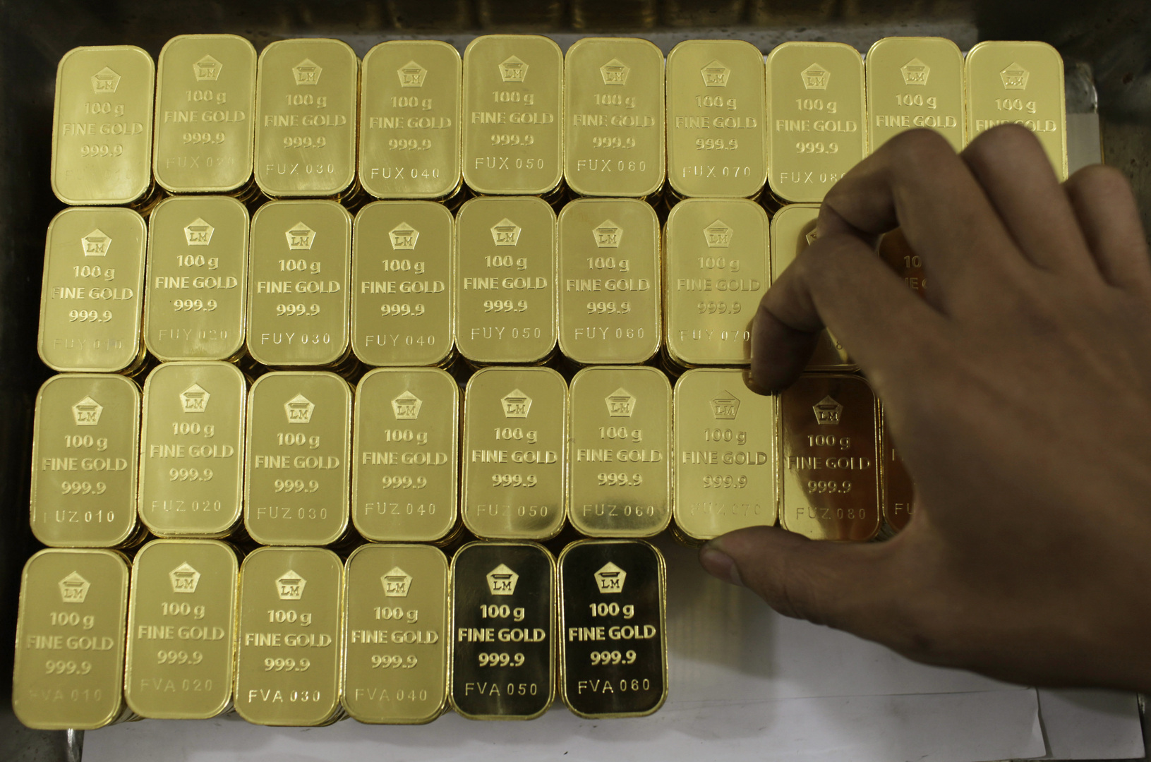 السودان يوقع 10 اتفاقيات للتنقيب عن الذهب