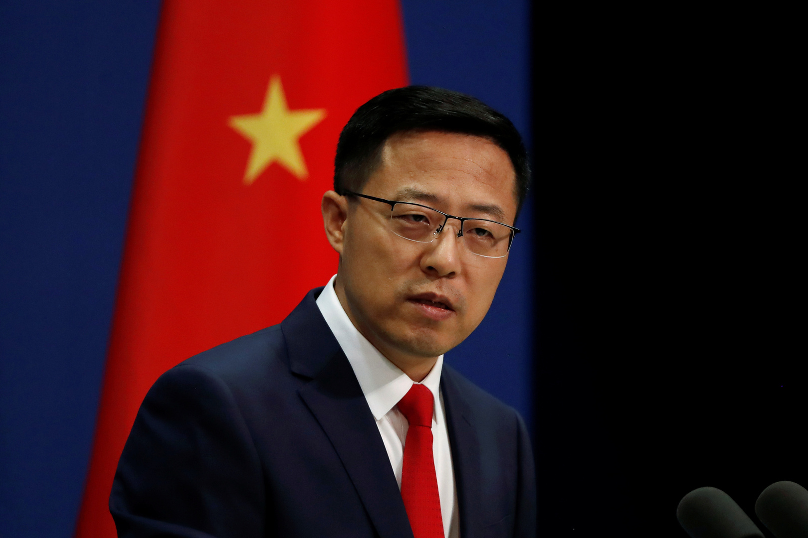 بكين: تنمر الولايات المتحدة على الدول للانحياز لجانبها لن ينجح
