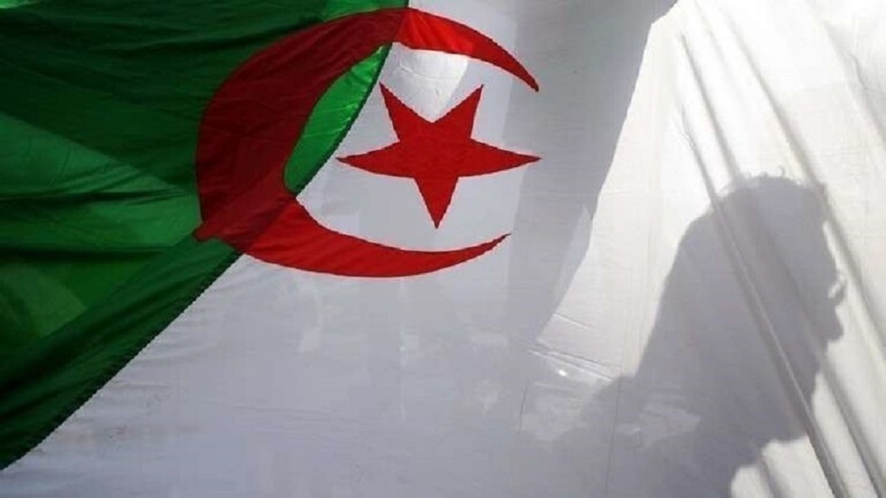 مقتل امرأتين بانفجار قنبلة في الجزائر