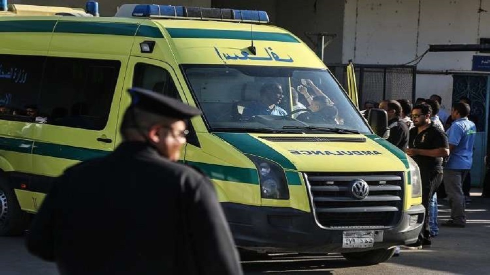 حادث سير يتسبب بمقتل 4 أشخاص وإصابة 4 آخرين في مصر