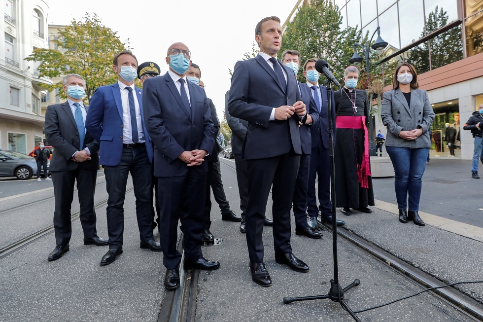 الرئيس الفرنسي: بلدنا تعرض لهجوم من إرهابي إسلامي
