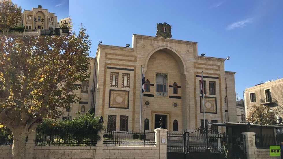 وزير سوري يكشف عن سبب العجز الاقتصادي في البلاد