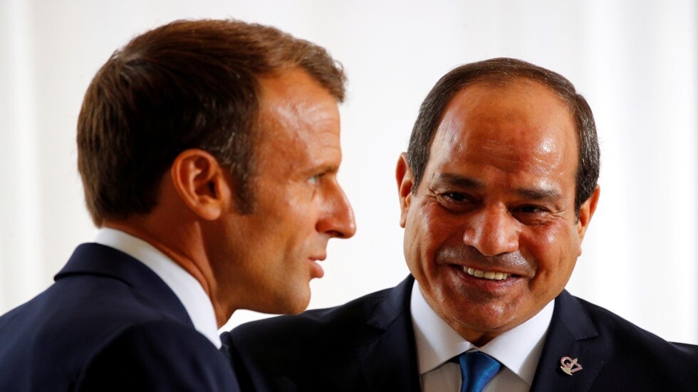 السيسي يؤكد لماكرون على ضرورة نشر قيم التعايش بين أتباع الأديان المختلفة