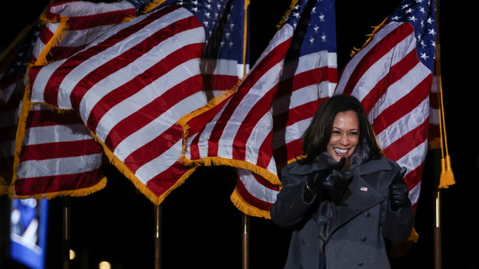 صلوات في الهند تتوزع بين ترامب وهاريس