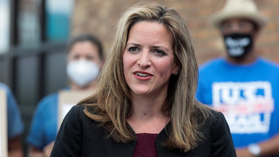 أمينة ولاية ميشيغان تعلق على دعوى حملة ترامب