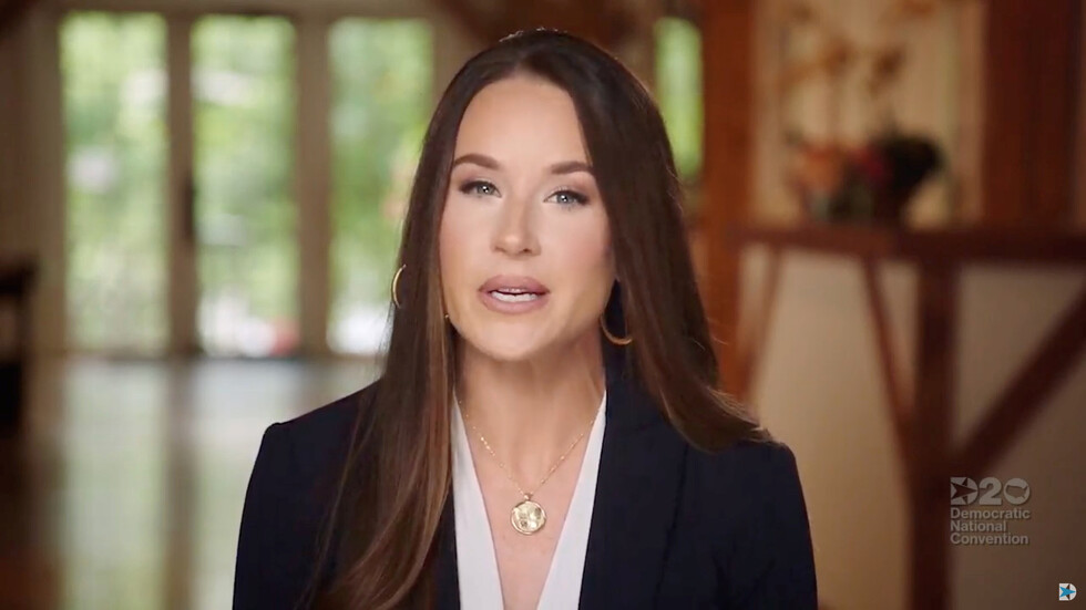 من هي ابنة بايدن؟ وهل سيلمع نجمها إذا فاز والدها في الانتخابات؟