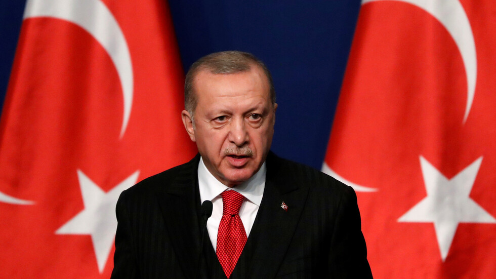 أردوغان يكشف بالأرقام عدد منتسبي حزب "العدالة والتنمية"